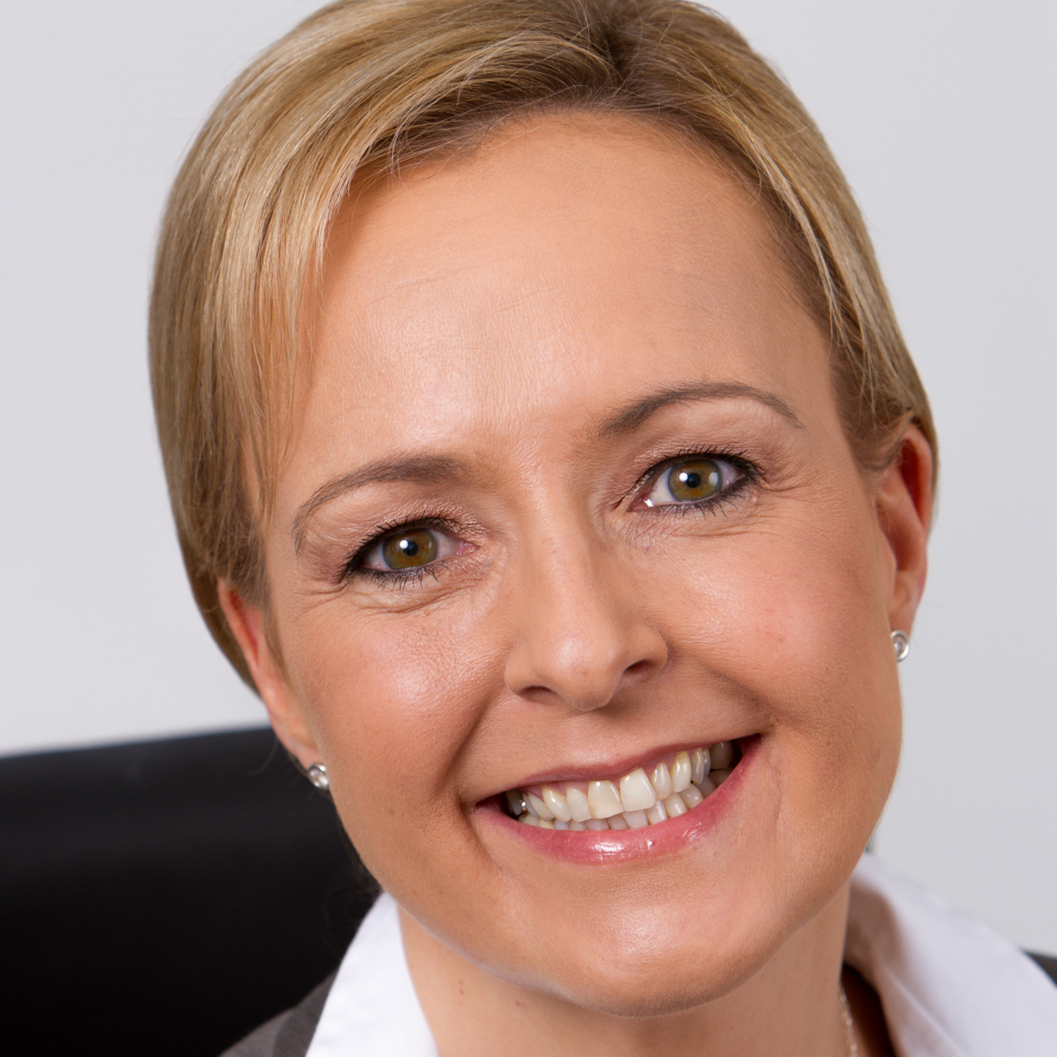 Dr. Silvia Zschau